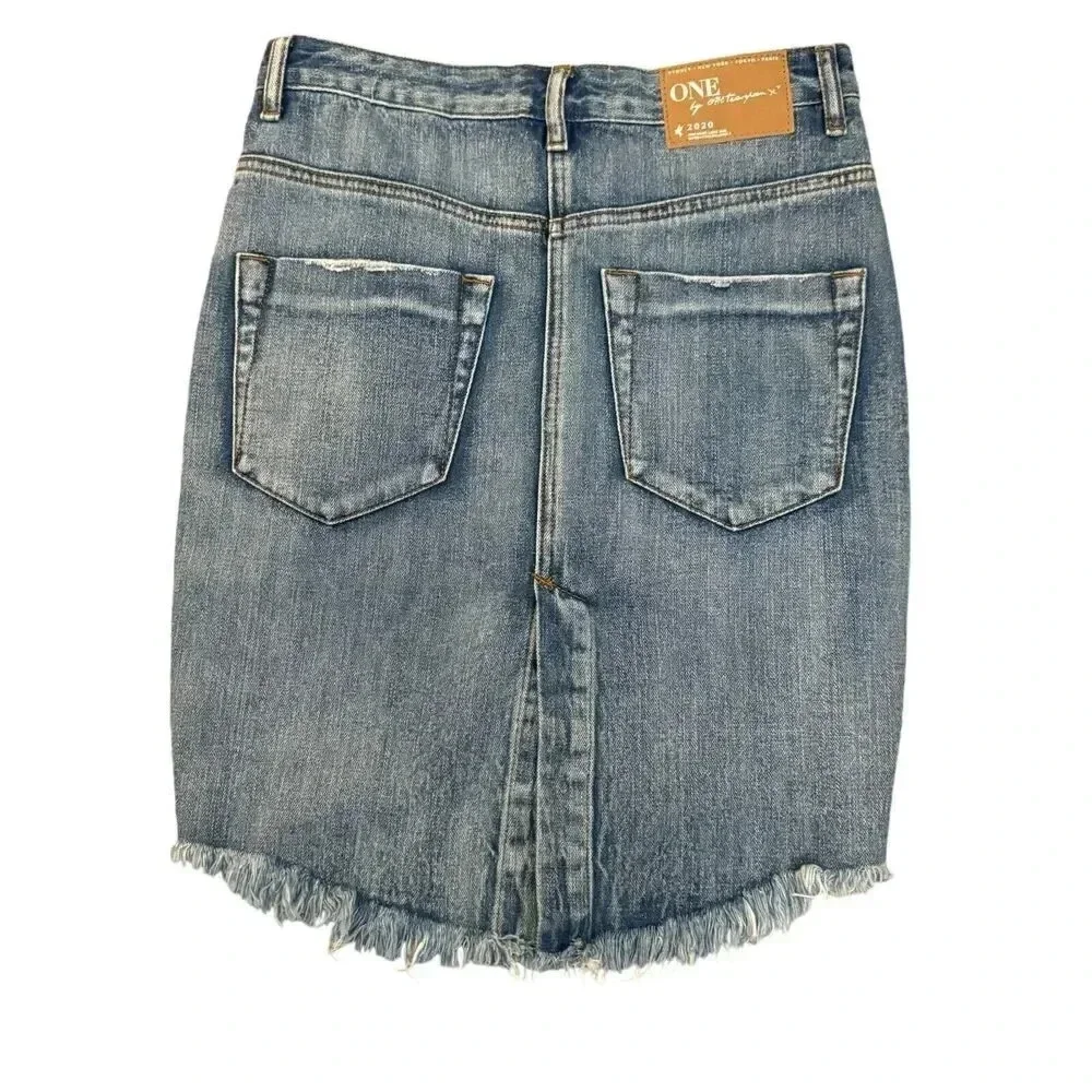 One x One Teaspoon Size 4 size 26 distressed jeans denim skirt knee length